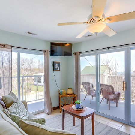 Appartamento Waterfront Bass Island Retreat With Balcony And Tv Put-in-Bay Esterno foto
