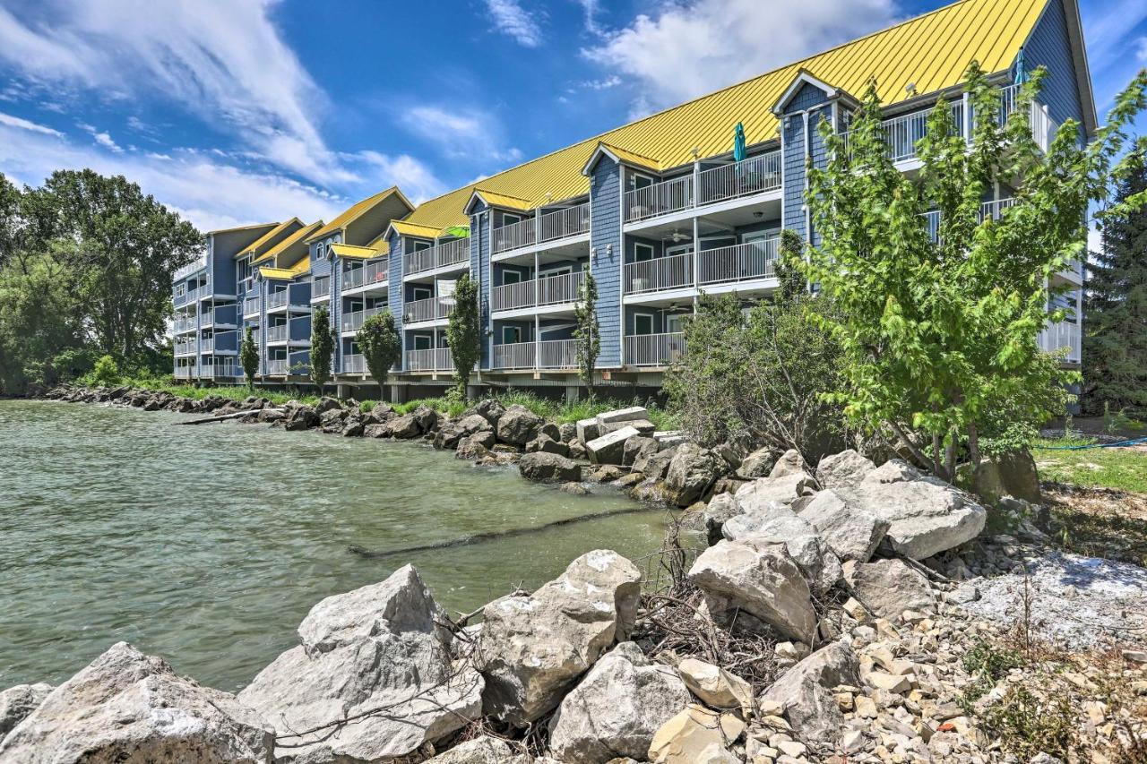 Appartamento Waterfront Bass Island Retreat With Balcony And Tv Put-in-Bay Esterno foto