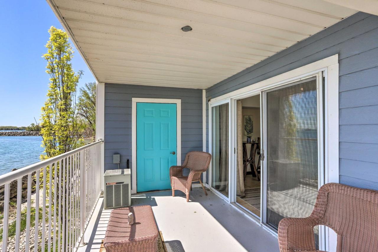 Appartamento Waterfront Bass Island Retreat With Balcony And Tv Put-in-Bay Esterno foto