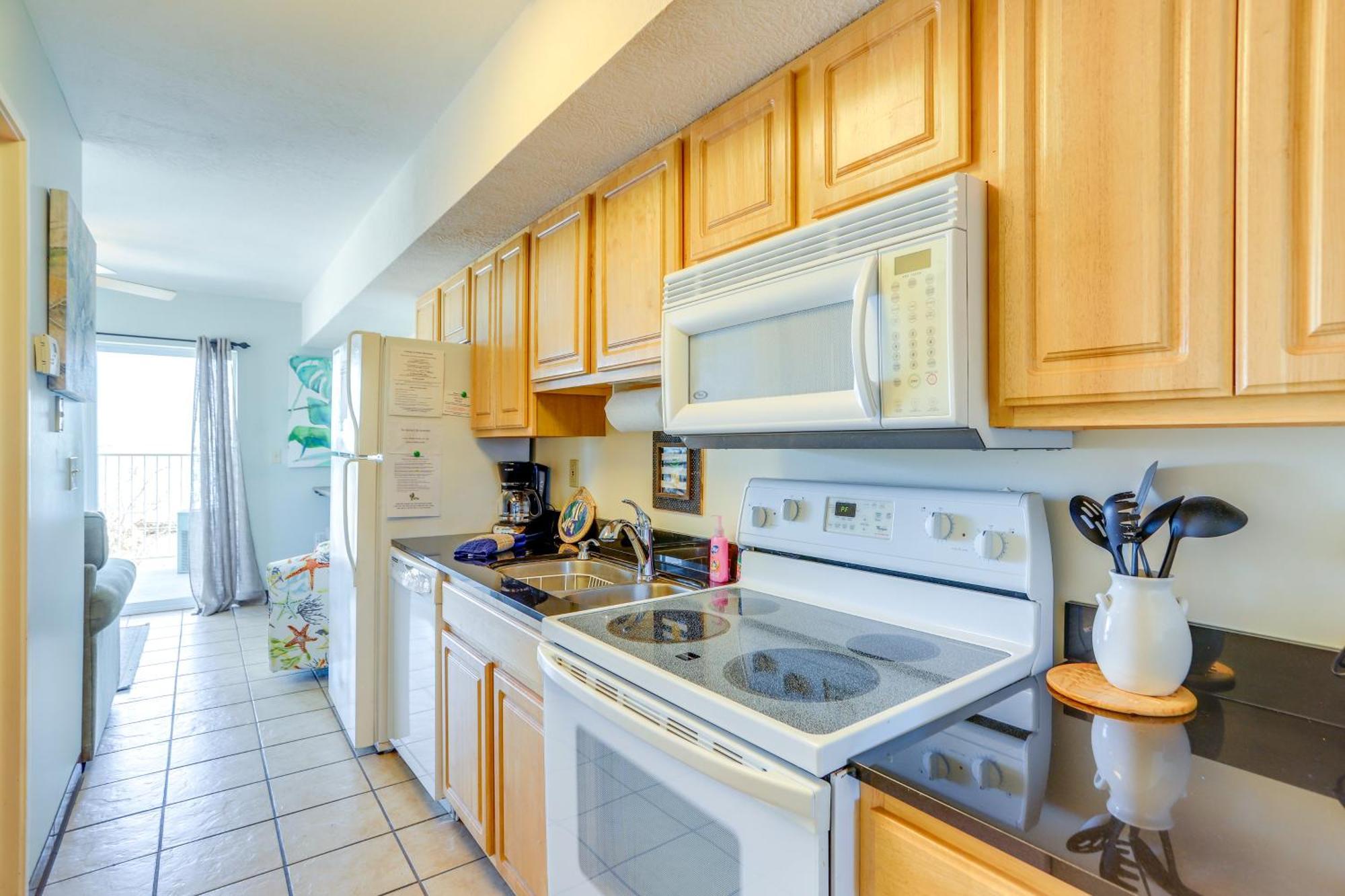 Appartamento Waterfront Bass Island Retreat With Balcony And Tv Put-in-Bay Esterno foto