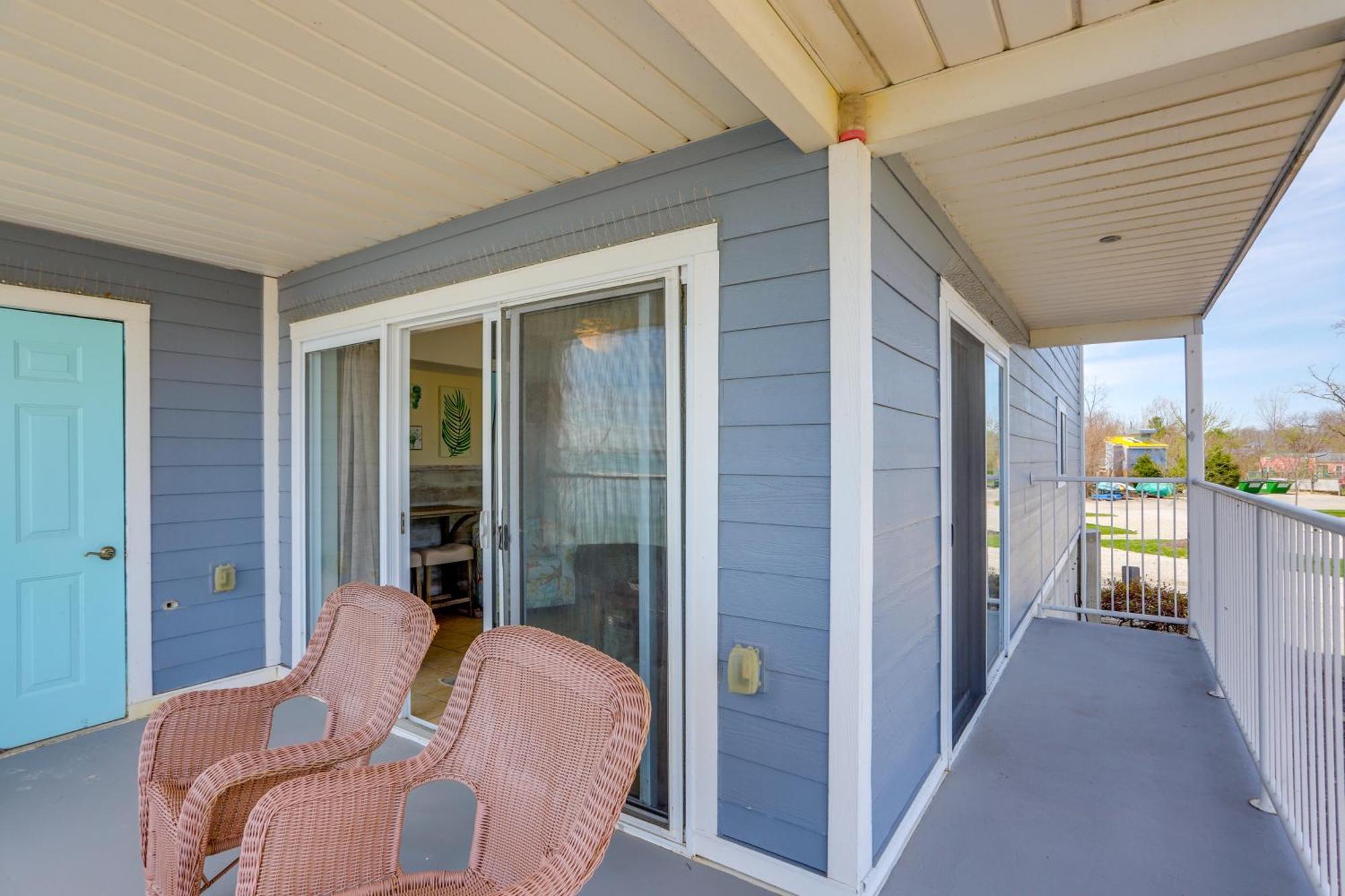 Appartamento Waterfront Bass Island Retreat With Balcony And Tv Put-in-Bay Esterno foto